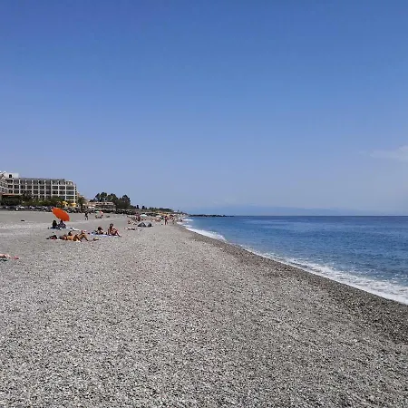 Casa Diana Daire Giardini Naxos